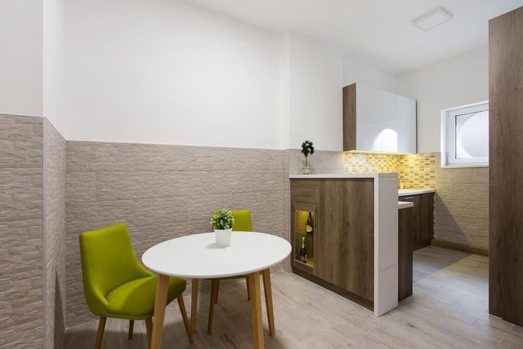 Hedonist-Belgrade Central Nest エクステリア 写真